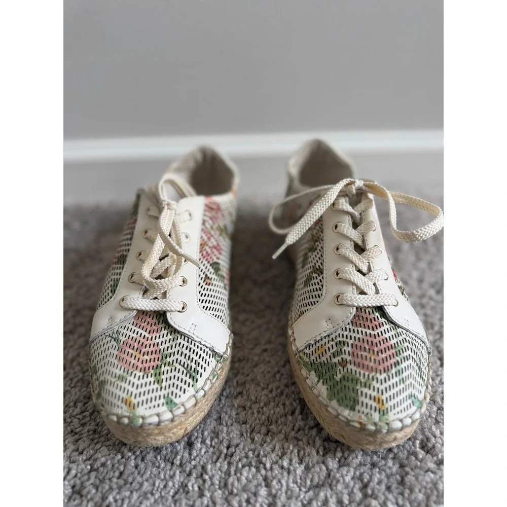 Vince Camuto Floral Perforated Leather Espadrille Platform Sneakers White 7.5